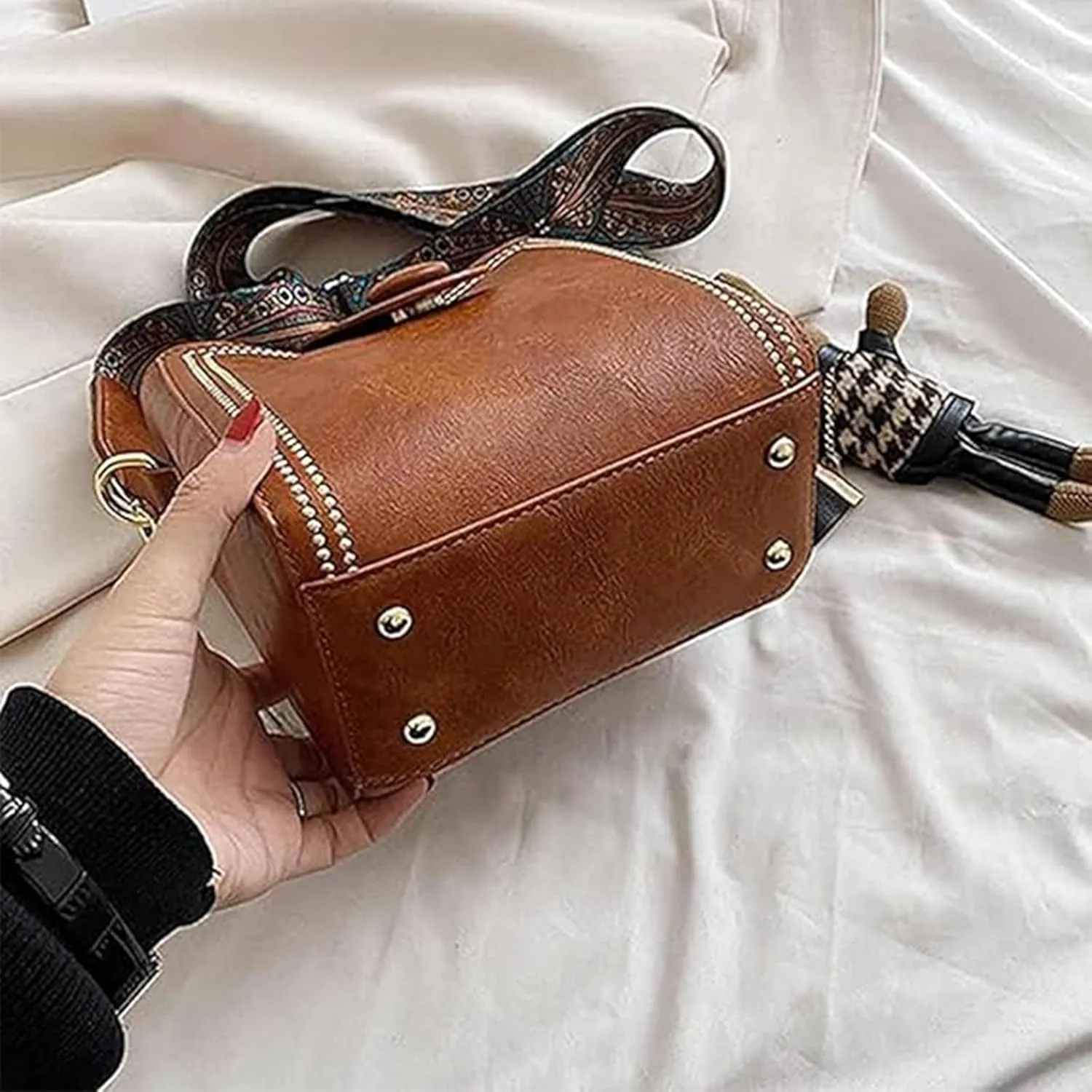 Bootara Bucket Bag, women's vintage bunny charm bucket bag, retro water buckets shoulder crossbody tote bags