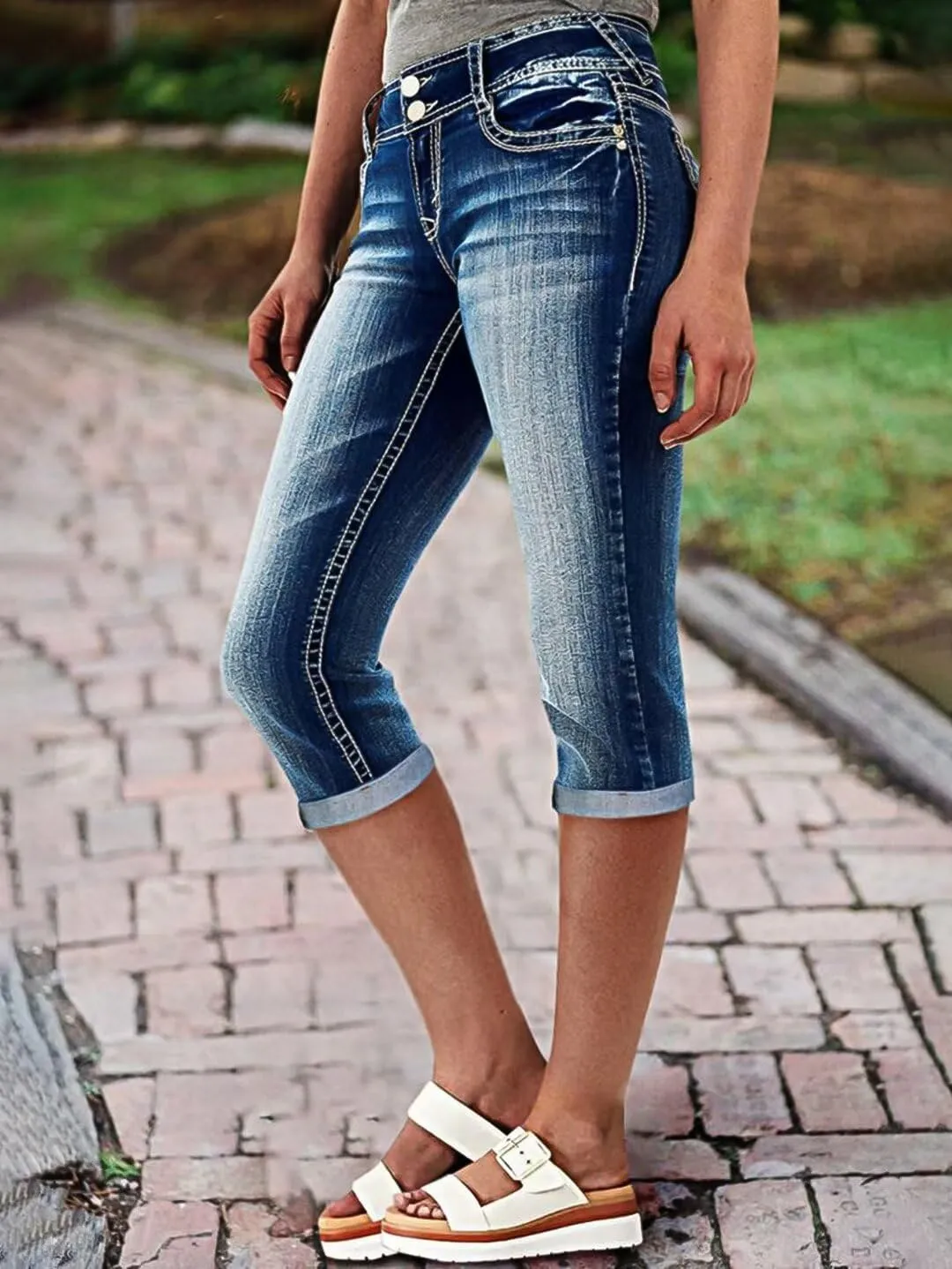 Flamingals Women's Capri Jeans Mid Waisted Stretchy Wash Skinny Leg Embroidered Ripped Denim Pants