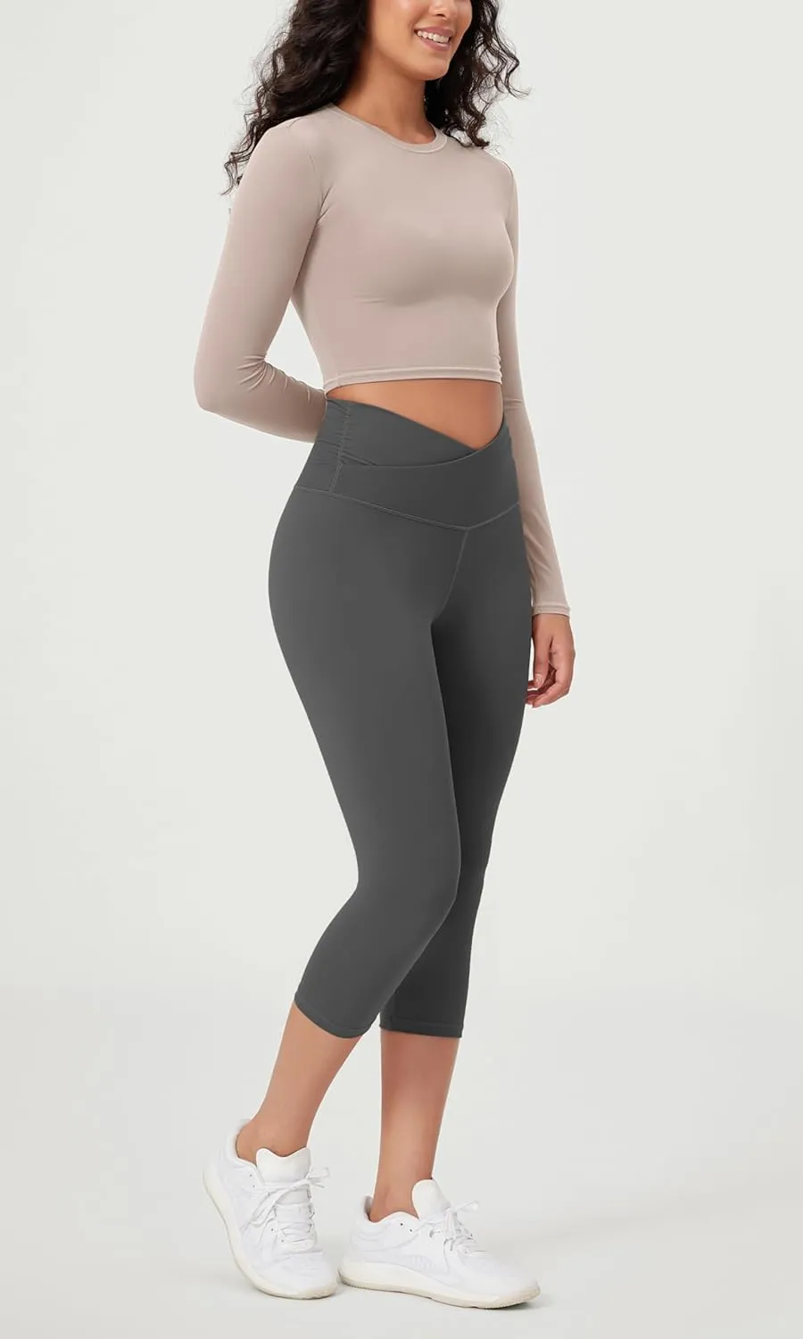 ODODOS Women's Cross Waist Yoga Capris with Inner Pocket, 19" Inseam Gathered Crossover Workout Cropped Yoga Pants