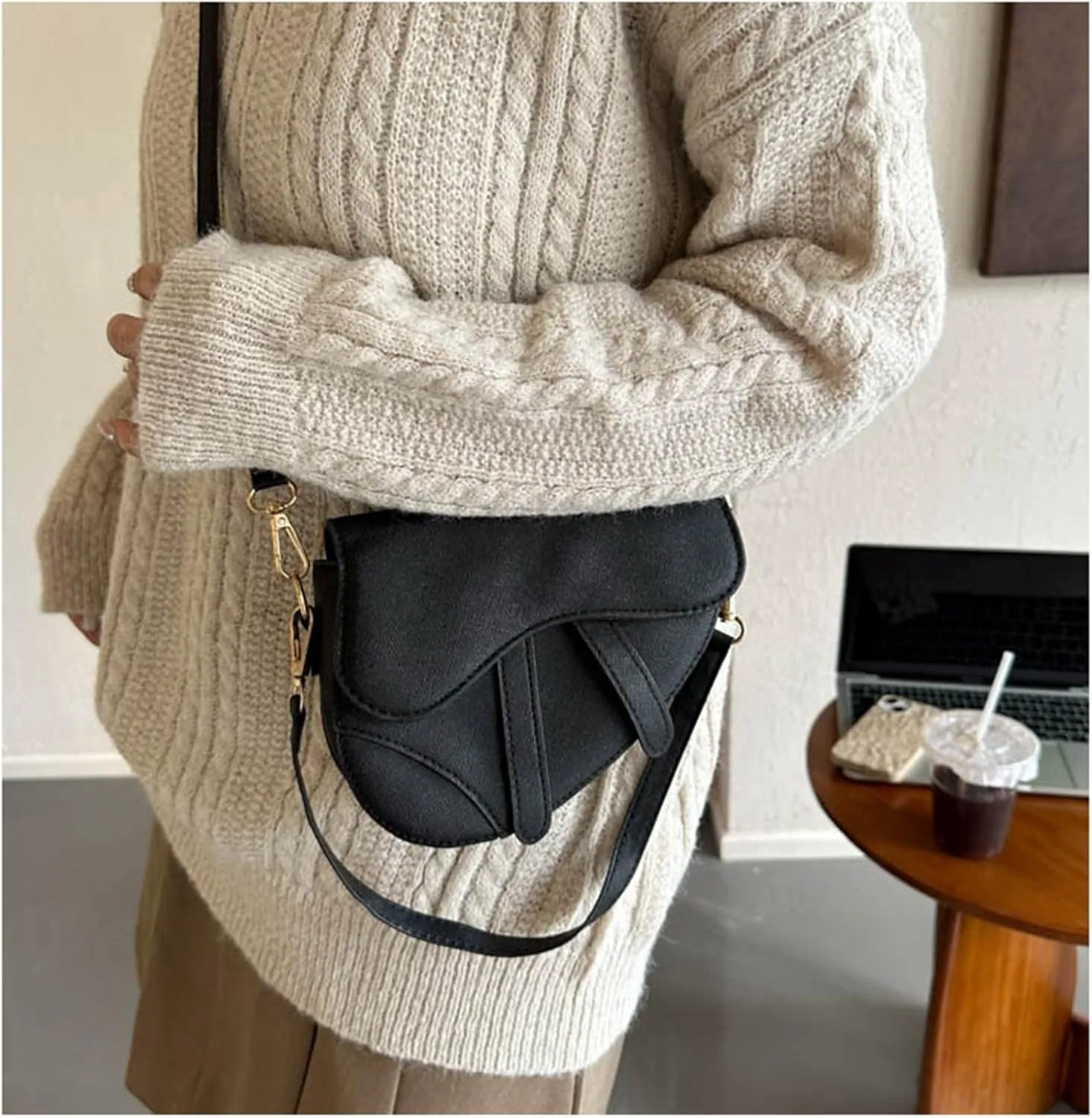 PU Leather Crossbody Bag for Women Purse Shoulder Saddle Bag Handbag Small Evening Clutch with Adjustable Straps (Brown)