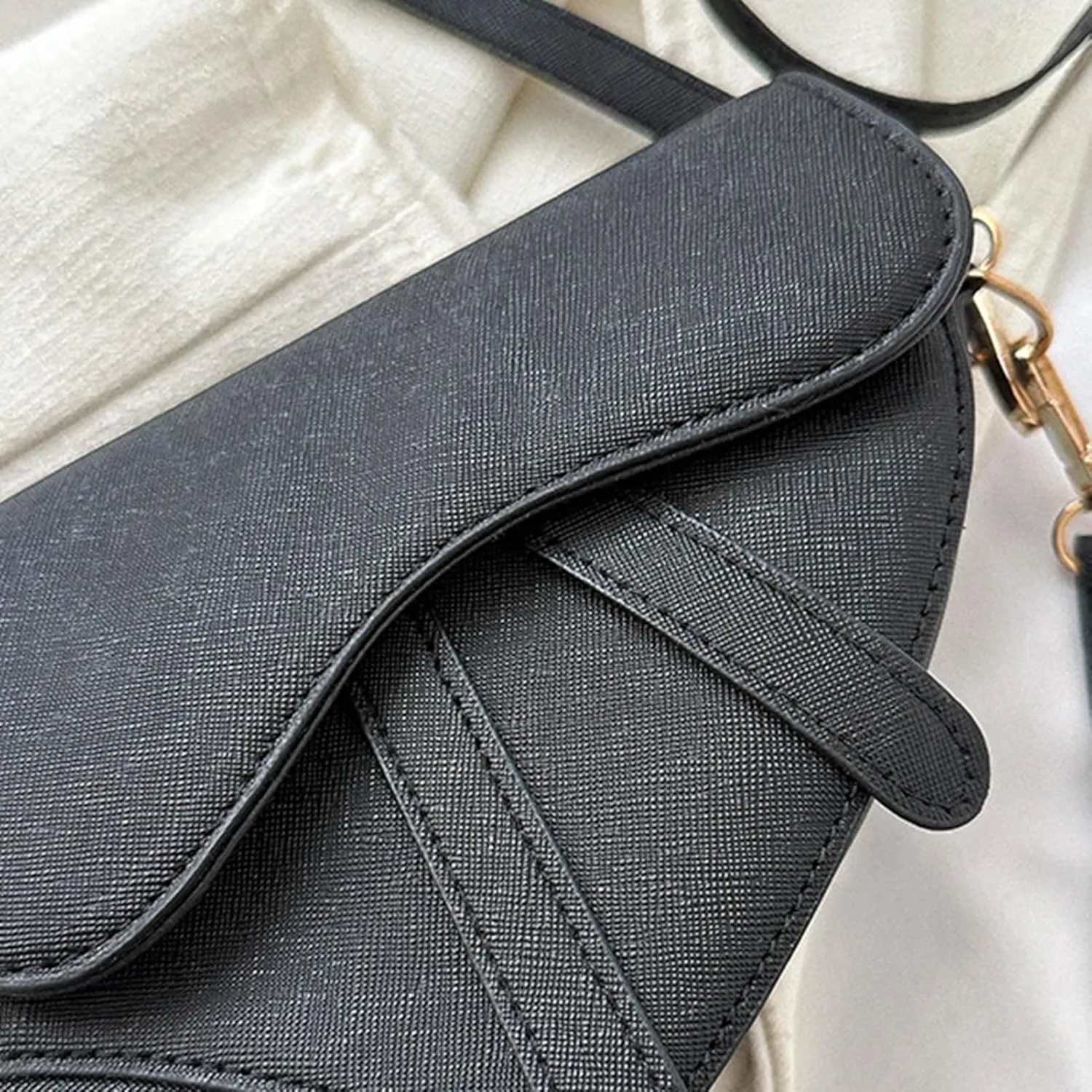 PU Leather Crossbody Bag for Women Purse Shoulder Saddle Bag Handbag Small Evening Clutch with Adjustable Straps (Brown)