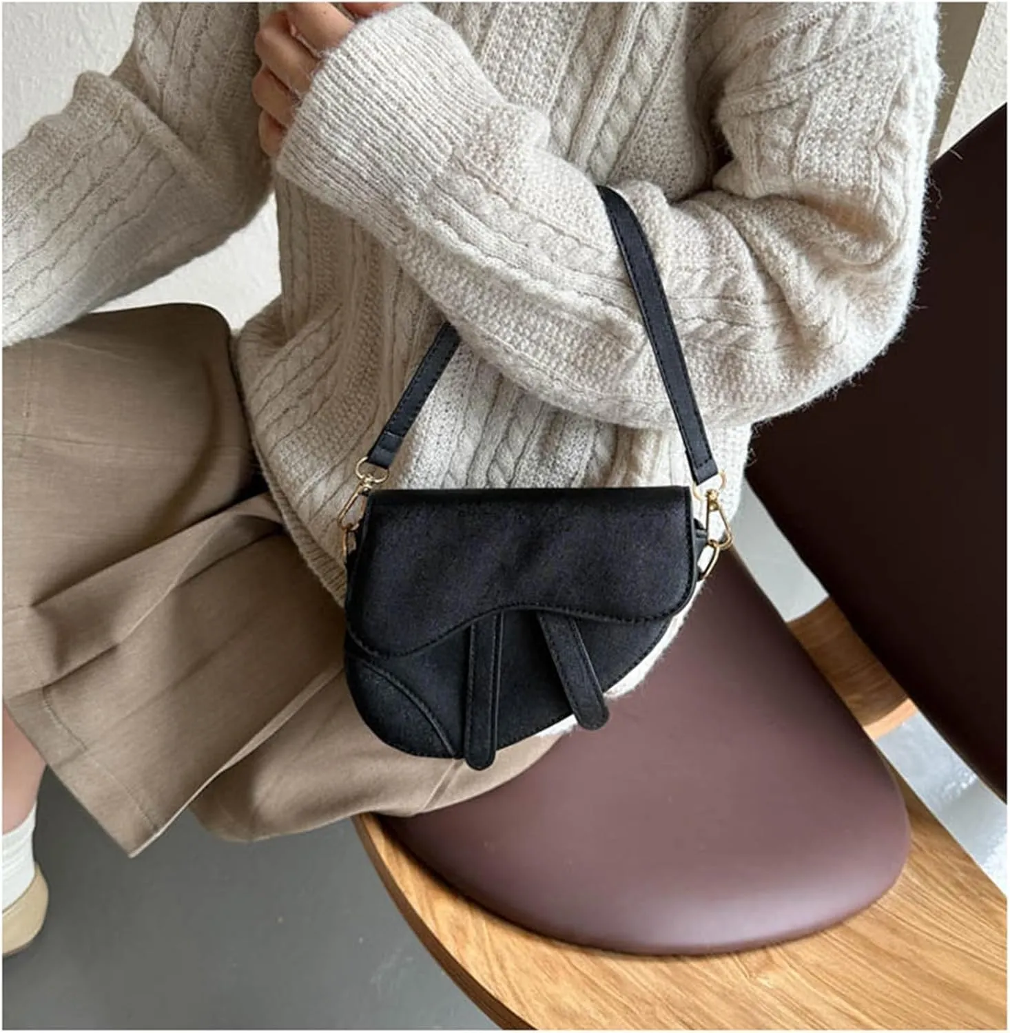 PU Leather Crossbody Bag for Women Purse Shoulder Saddle Bag Handbag Small Evening Clutch with Adjustable Straps (Brown)