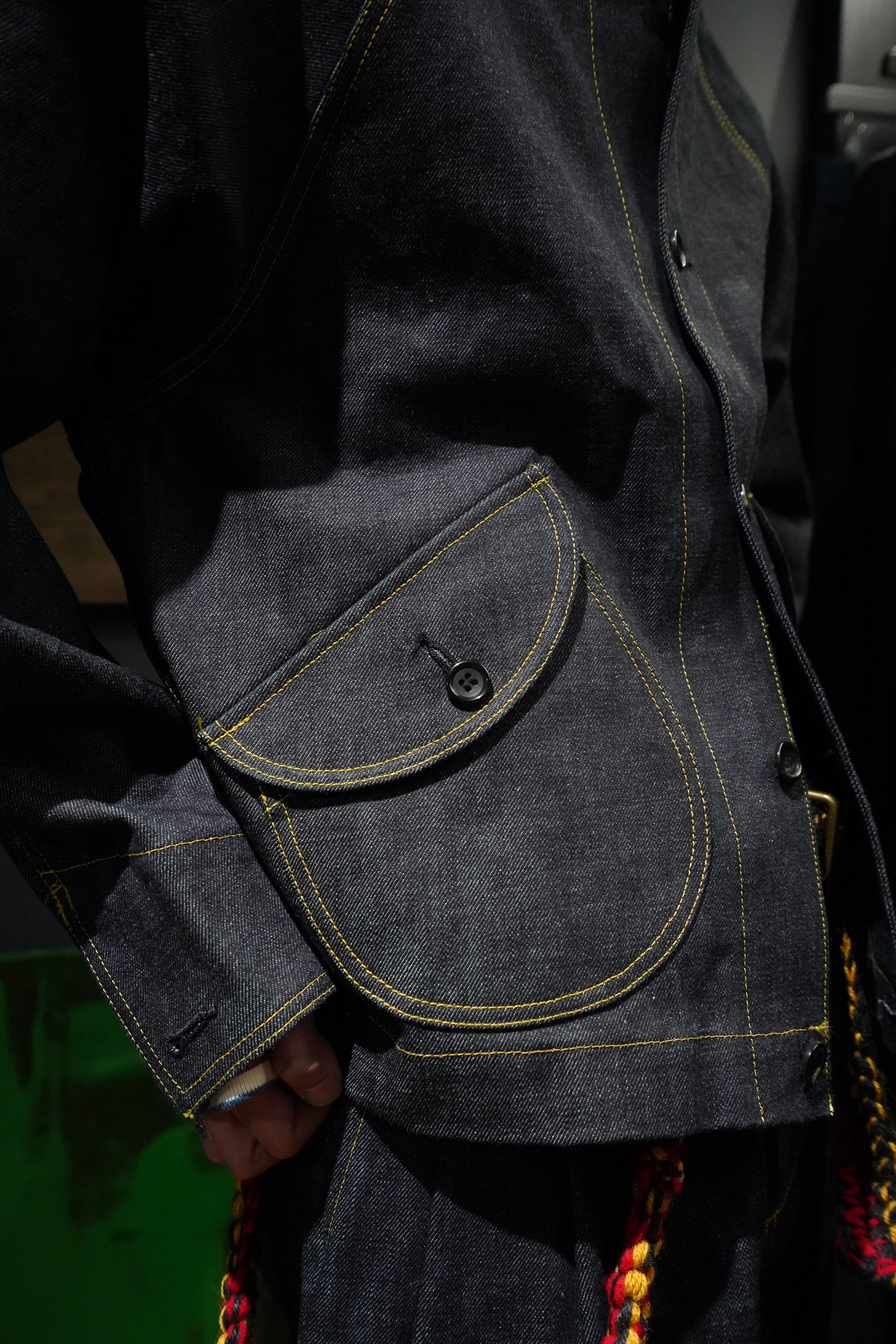 STITCH DENIM JACKET (YELLOW STITCH)