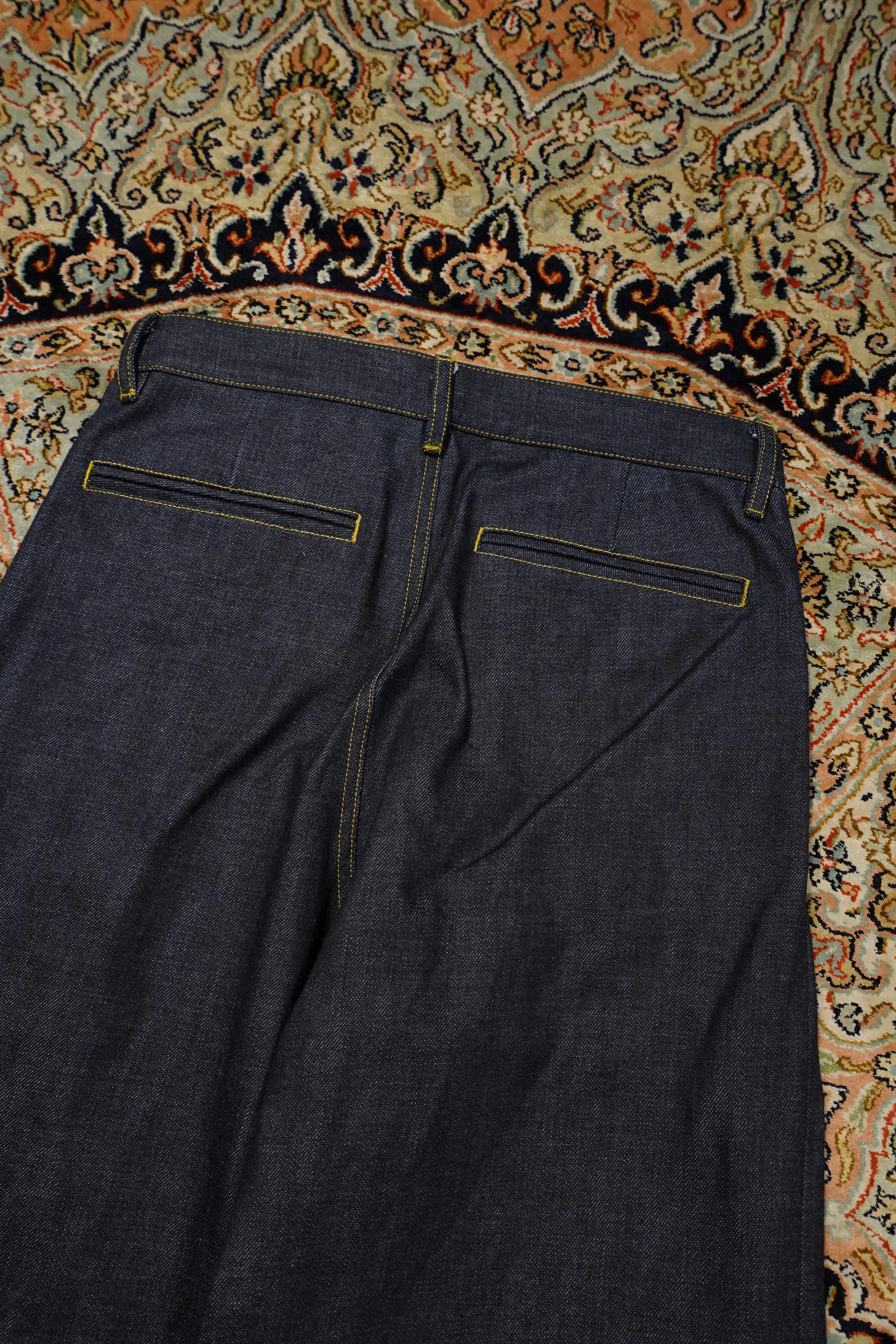 STITCH DENIM PANTS (YELLOW STITCH)