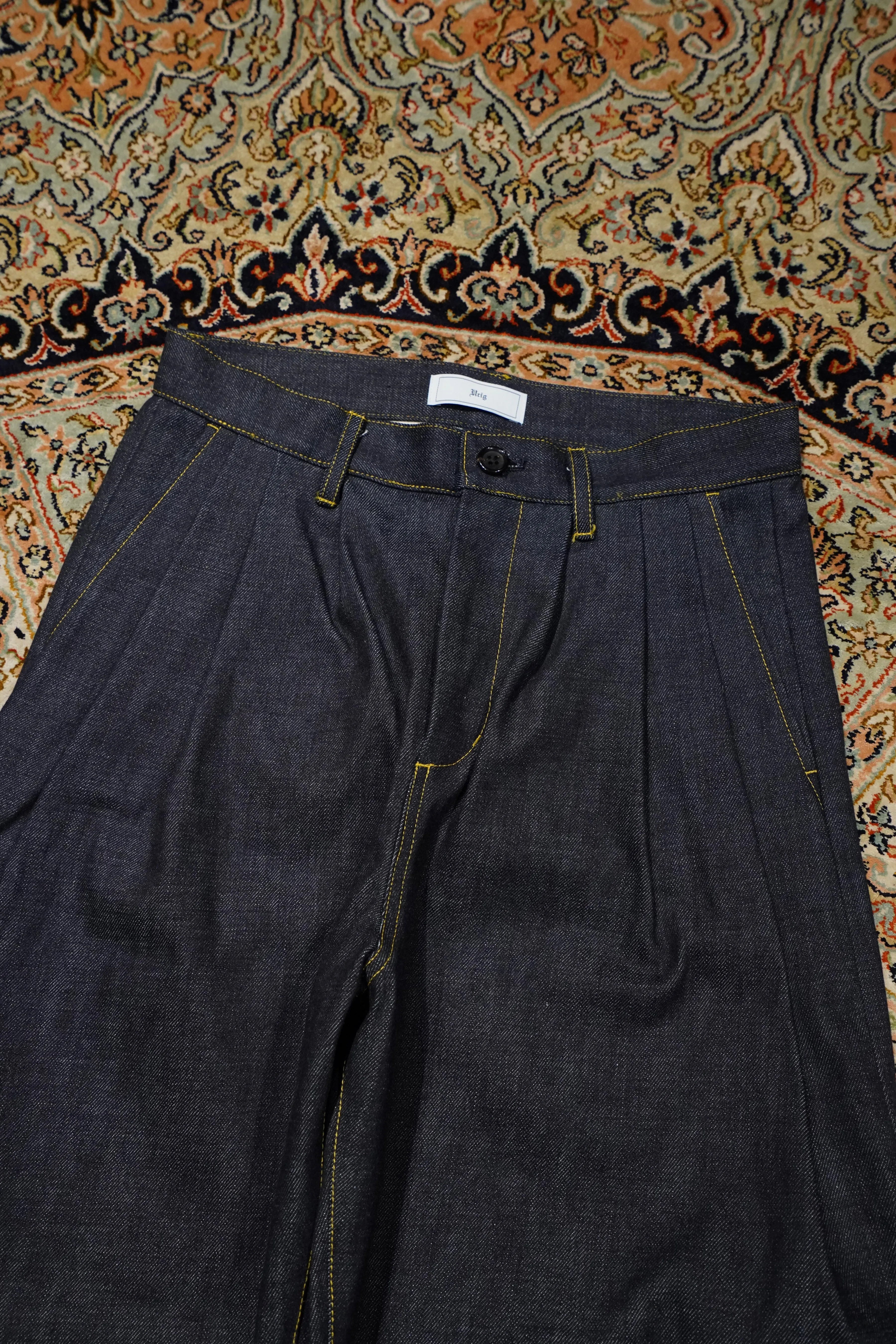 STITCH DENIM PANTS (YELLOW STITCH)