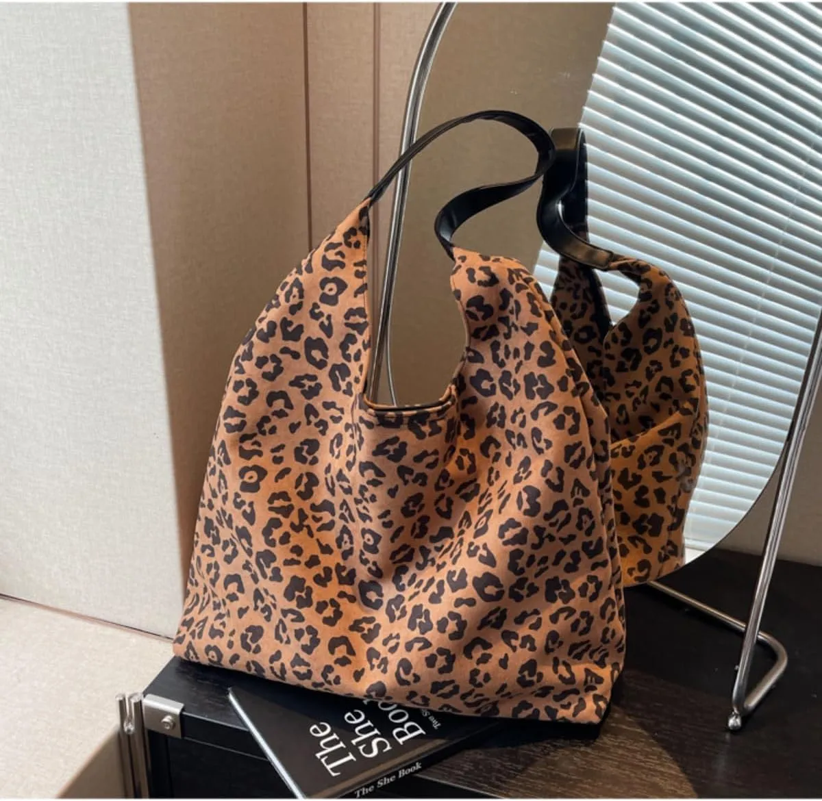 Suede Tote Bag for Women Retro Vintage Leopard Print Hobo Shoulder Tote Bag Large Slouchy Bags for Travel College