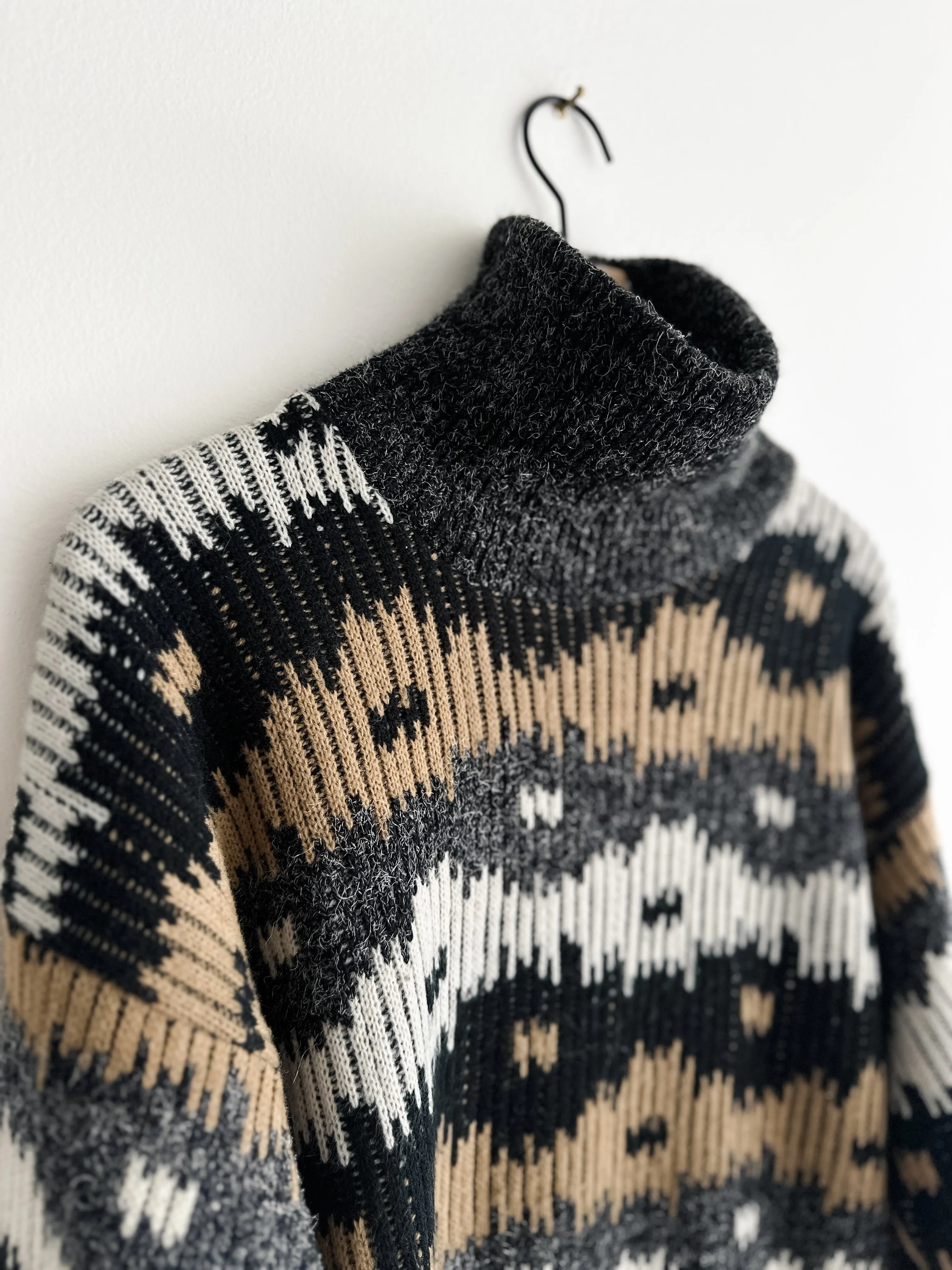 vintage geometric knit sweater (M)