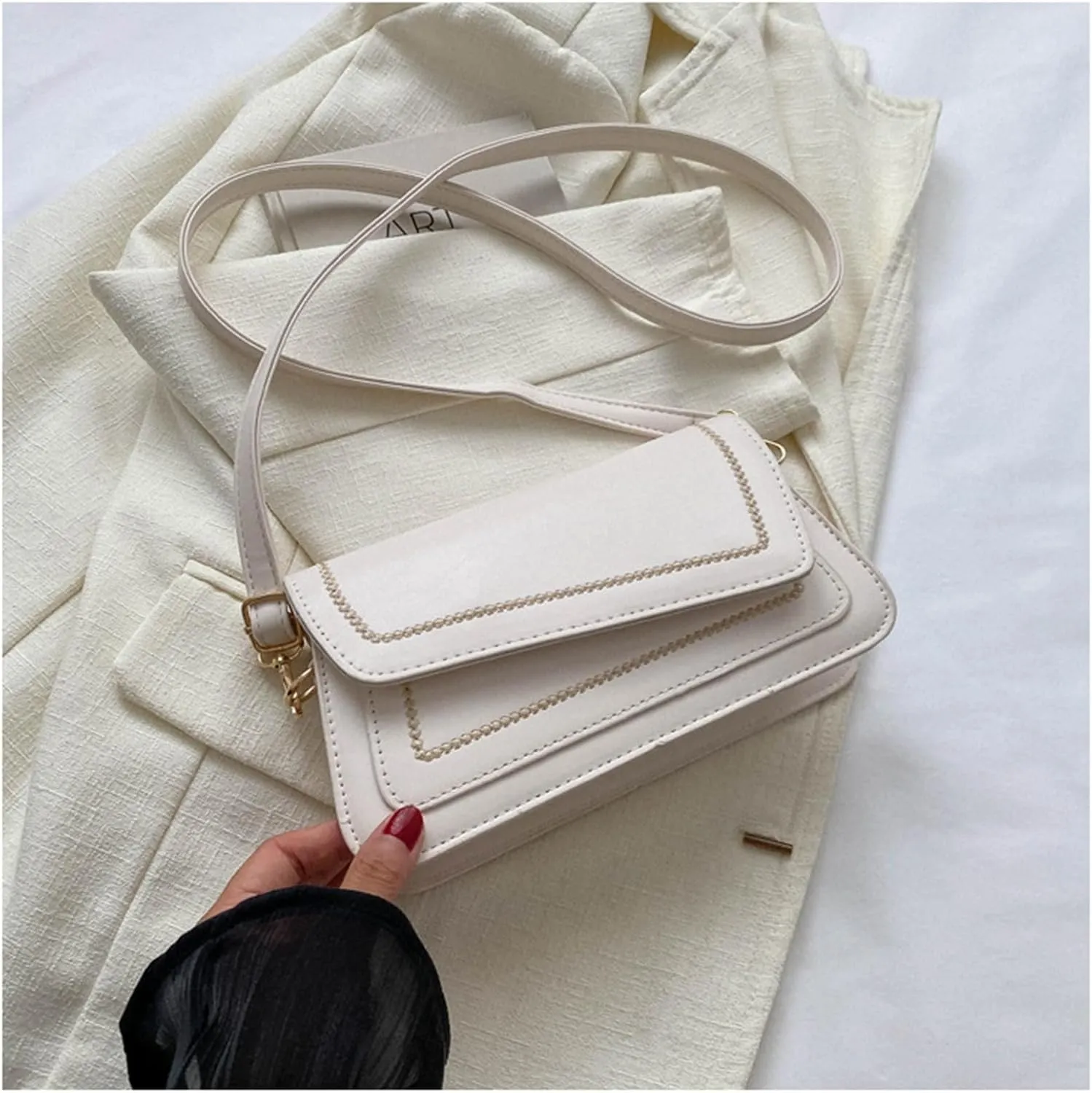 Women Small Crossbody Bags PU Leather Shoulder Bag Handbag Clutch Evening Bag with Adjustable Strap (Black)