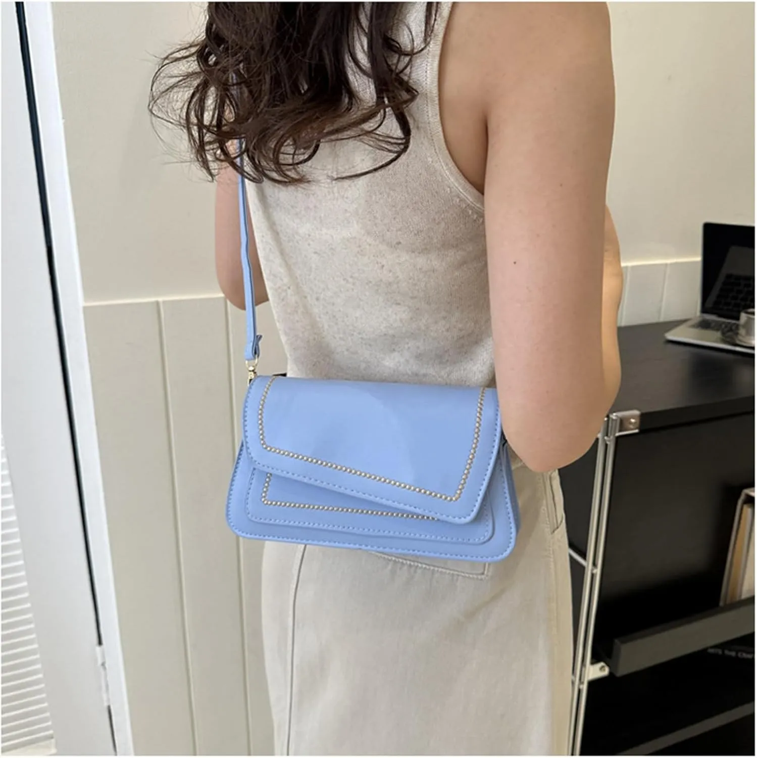 Women Small Crossbody Bags PU Leather Shoulder Bag Handbag Clutch Evening Bag with Adjustable Strap (Black)
