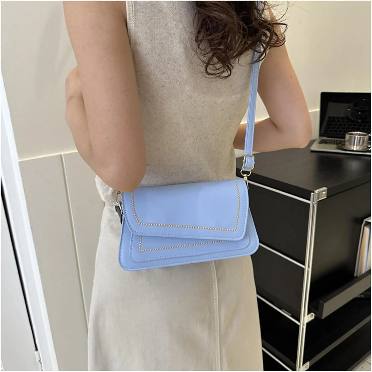 Women Small Crossbody Bags PU Leather Shoulder Bag Handbag Clutch Evening Bag with Adjustable Strap (Black)