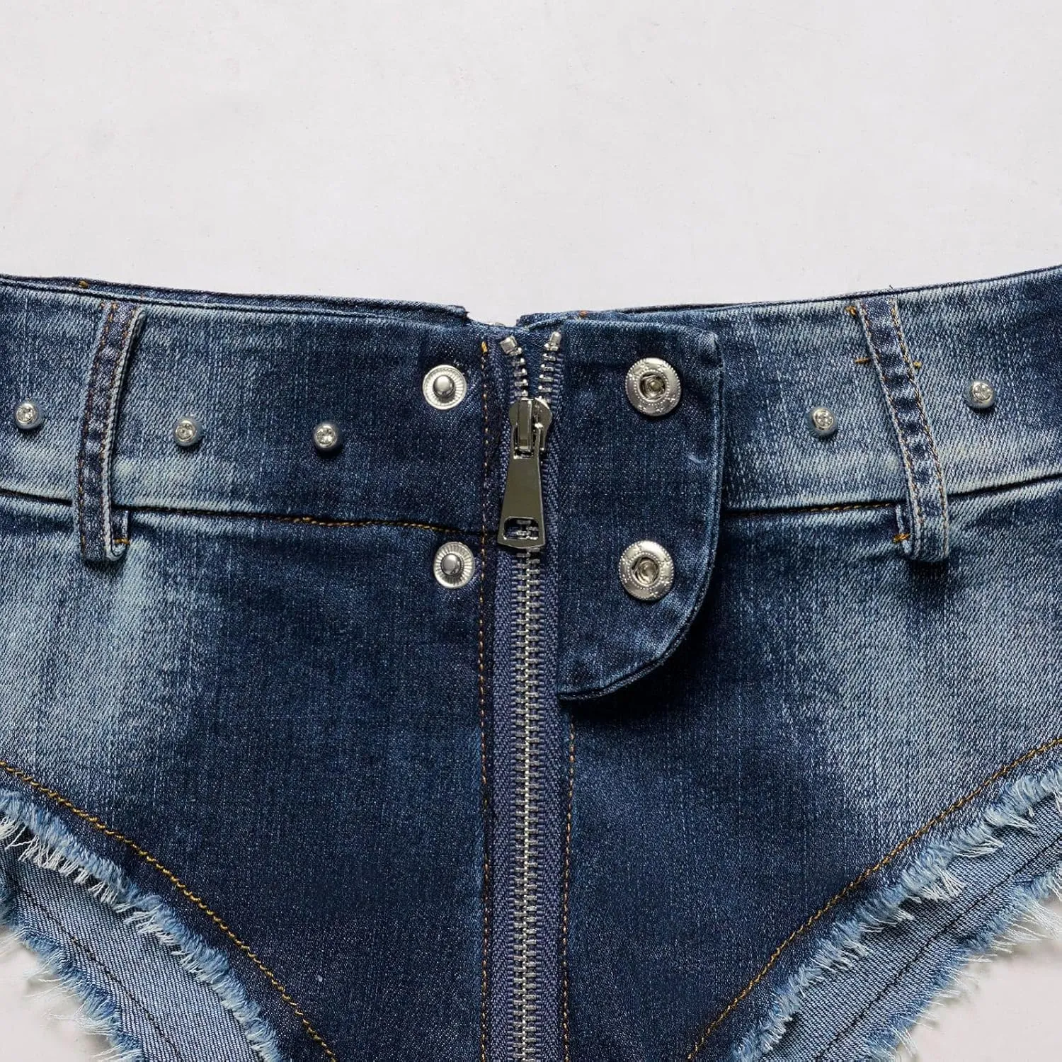 Women's Stretch Mini Denim Shorts Low Waist High Cut Hot Pants Jeans for Nightclubs Bars and Beaches